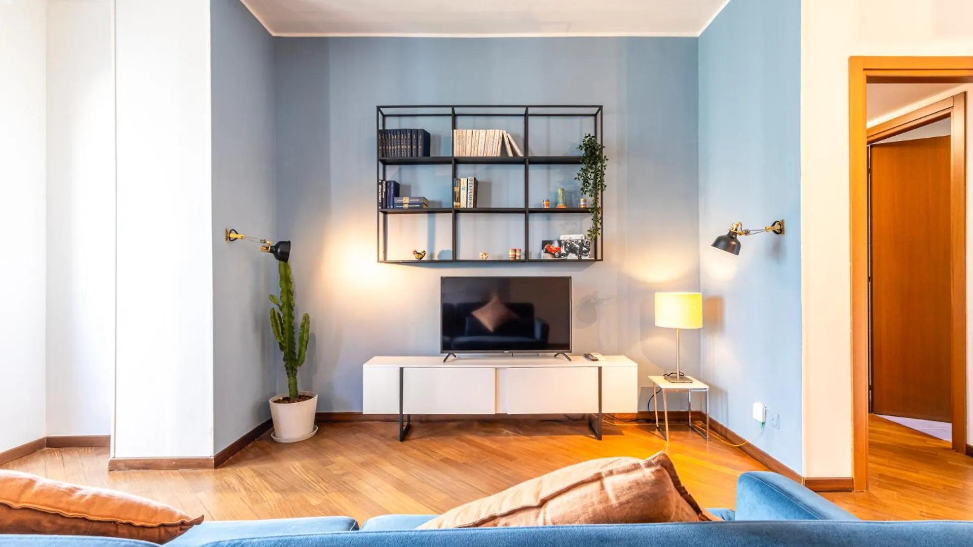 Porta Nuova Elegance & Comfort Near Corso Como Milan Apartment